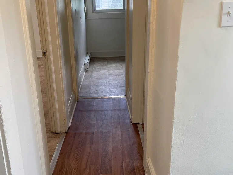 609 1/2 Glenwood Ave — Photo 7
