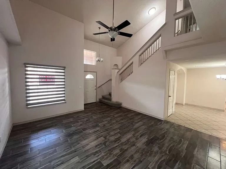 1517 Alovera Ln — Photo 27