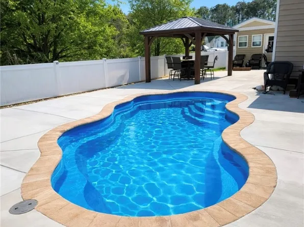 1617 Banff Ct, Chesapeake, VA 23320