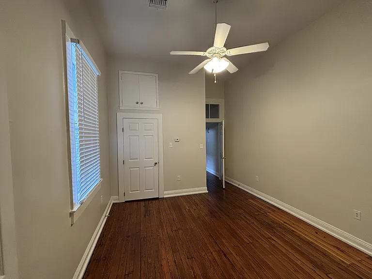 4038 Banks St — Photo 3