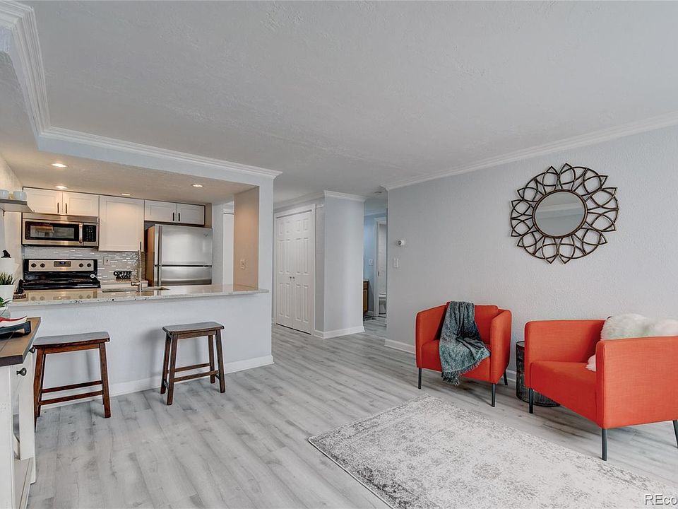 1st image of 1125 N Washington St APT 506