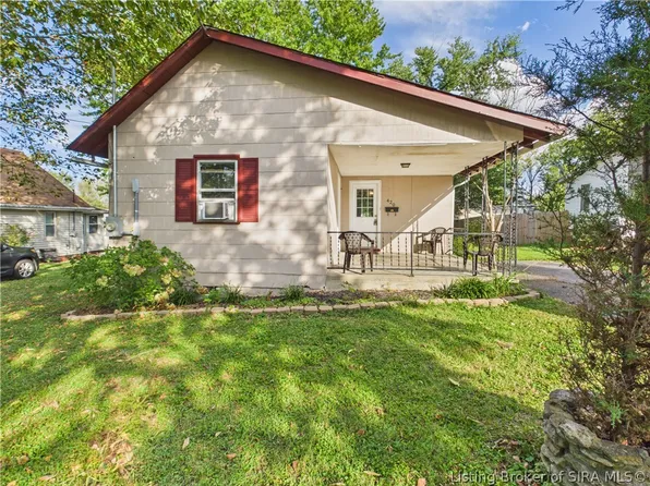 420 Oak Street, Sellersburg, IN 47172
