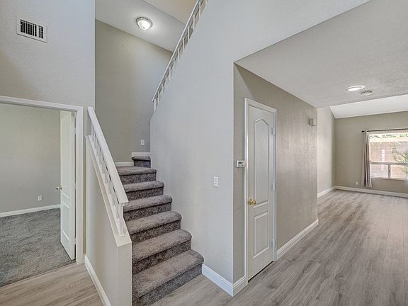 4th image of 9421 Valley Hills Ave