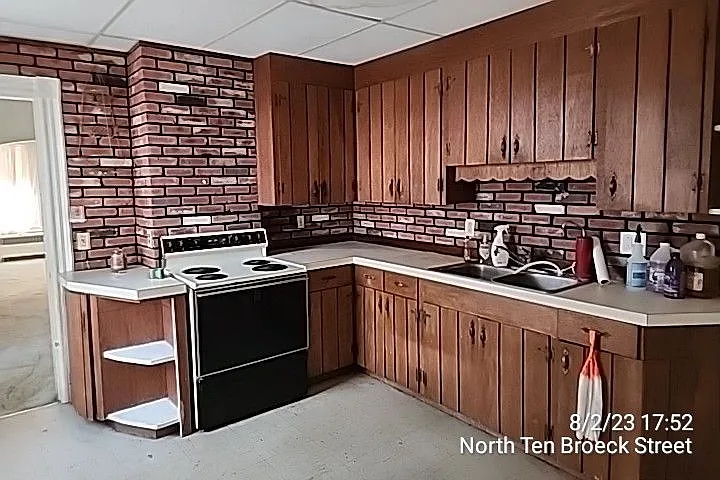 2 bed, 1.0 bath, 990 sqft, $1,400 — Photo 3
