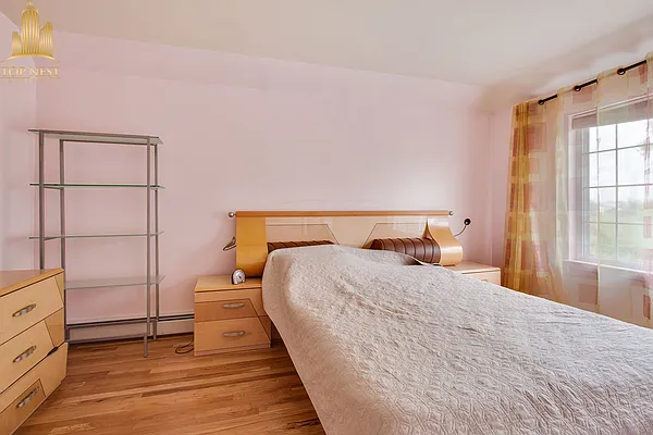 Sold by Top Nest Inc. | media 36