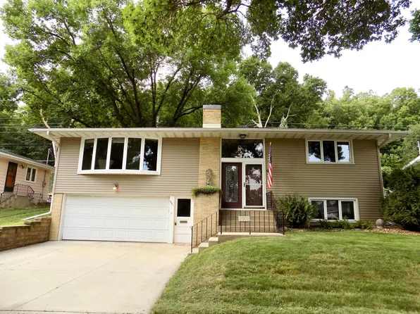 961 11 1/4 St SW, Rochester, MN 55902