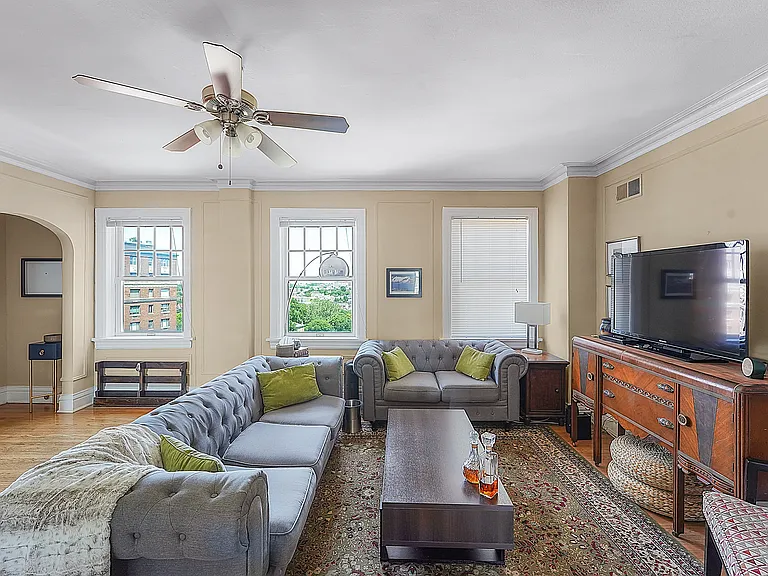 Summit/Hampden Hall — Photo 19