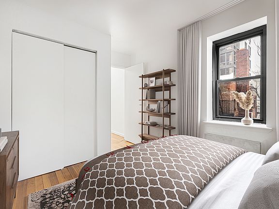5th image of 340 E 90th St APT 6A