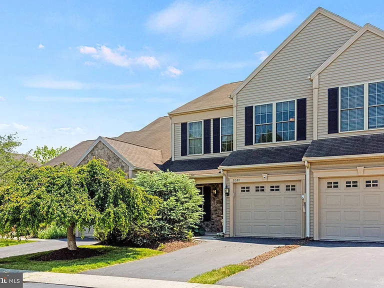 2080 Deer Run Dr — Photo 2