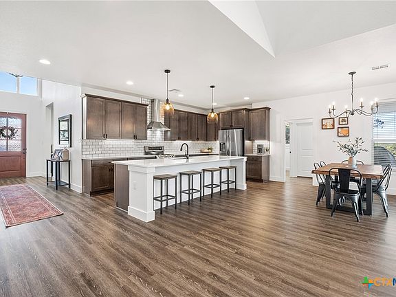 3rd image of 15968 Charlya Dr