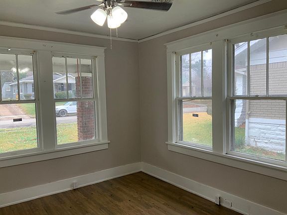 4th image of 3584 Coleman Ave