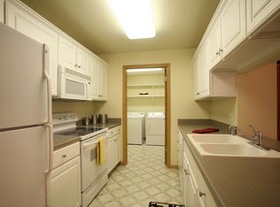 6040 Meridian Dr APT 51, Lincoln, NE 68504