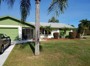 1091 SE Preston Ln, Port Saint Lucie, FL 34983