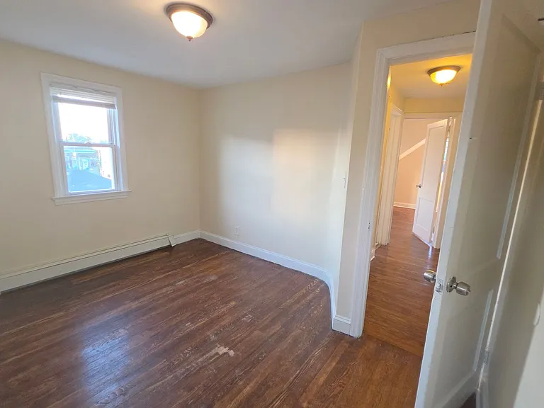 121VictorStfronthouse — Photo 10
