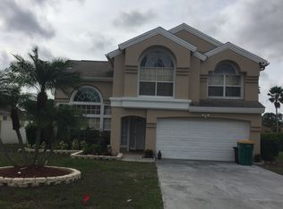2434 Berkshire Ct, Kissimmee, FL 34746