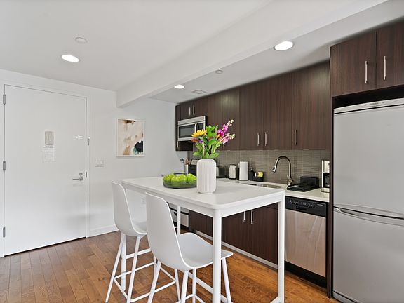 5th image of 260 W 26th St APT 3C
