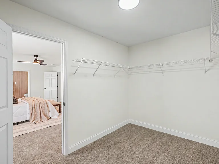 8003 Knights Crossing Dr — Photo 19