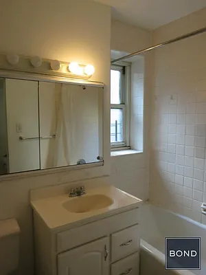 Rented by Bond New York | media 19