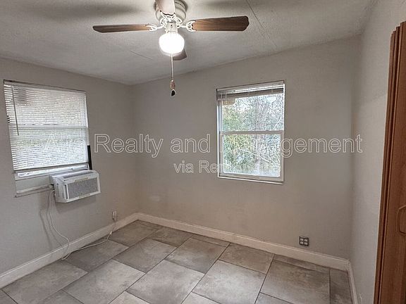 5th image of 1245 W 30th St APT 4