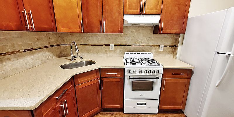 1st image of 25-25 Steinway St #2R