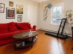 83 Arsenal St, Watertown, MA
