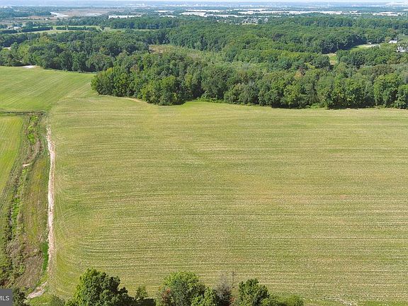 3rd image of 2157 Oldmans Creek Rd