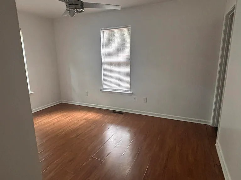 2021 Textile Dr — Photo 7