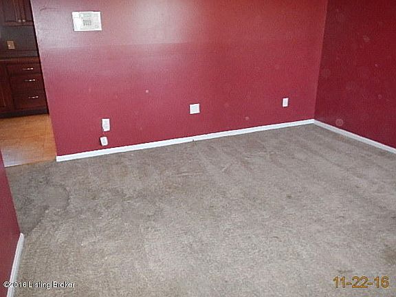 5th image of 310 S Steedland Dr
