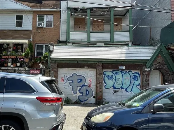 2074 Honeywell Avenue, Bronx, NY 10460