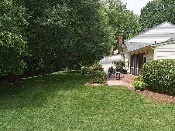 5th image of 4242 Woodglen Ln