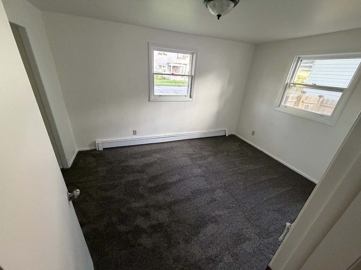 2 bed, 1000 sqft, $1,000 — Photo 3