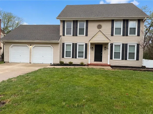 3345 SW Lake Shore Dr, Blue Springs, MO 64014