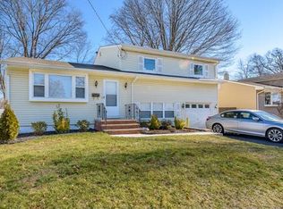 21 Baldwin Rd, Edison, NJ 08817