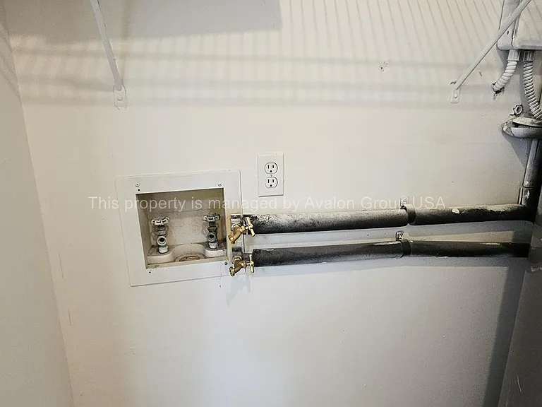7626 Melissa Ct N — Photo 30