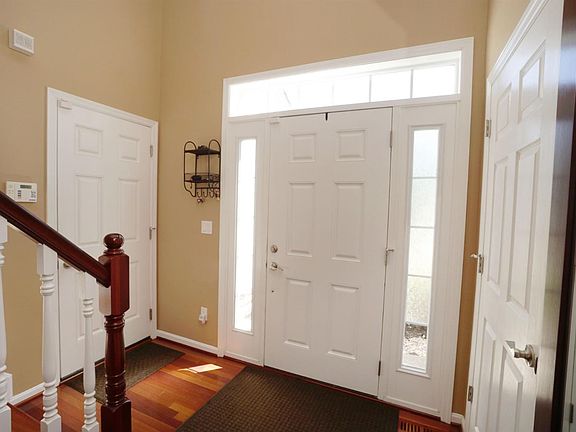 3rd image of 3493 Miljoie Dr
