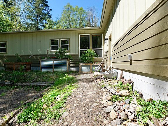 5th image of 52 Dodes Creek Rd
