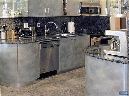 5th image of 300 Winston Dr APT 2719
