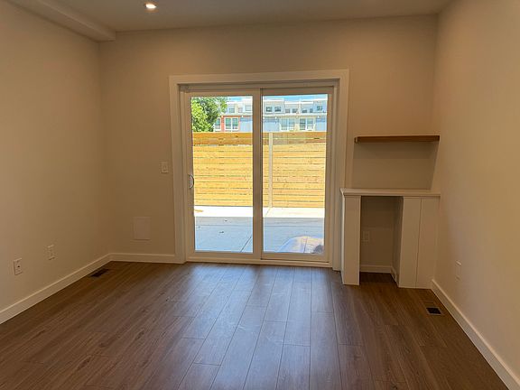 5th image of 1513 W Stiles St #1