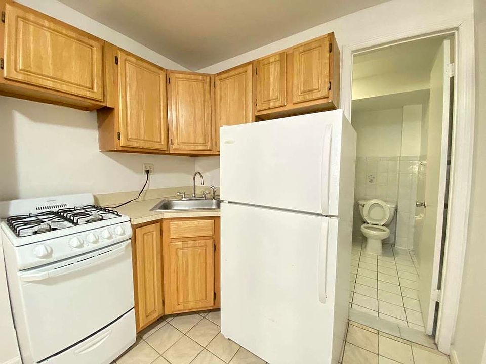 2nd image of 78 Orchard St #44B
