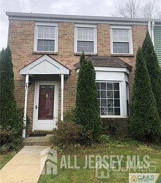 1st image of 71 Percival Ct