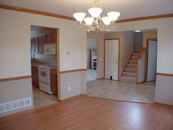 4th image of 4435 Andette Ave NW