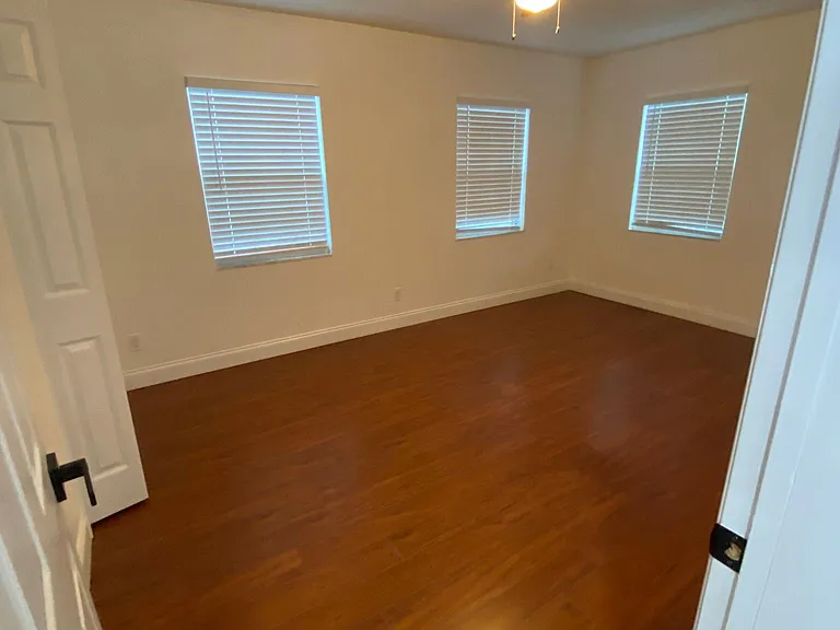 123 E Harding St — Photo 6