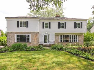 2679 Rocklyn Rd, Shaker Heights, OH 44122