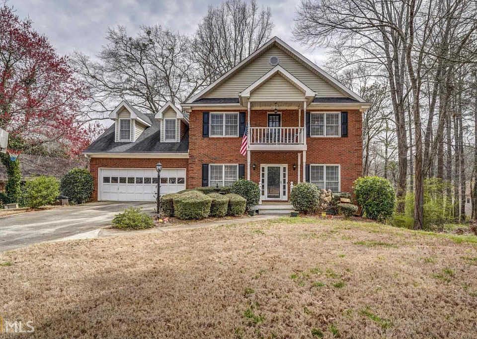 1st image of 606 Clubland Cir SE