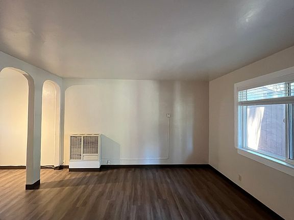 3rd image of 1222 Sierra Blvd APT 4
