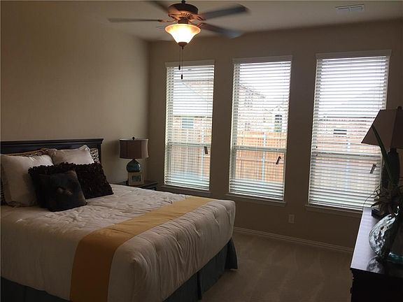 5th image of 229 Churchill Dr