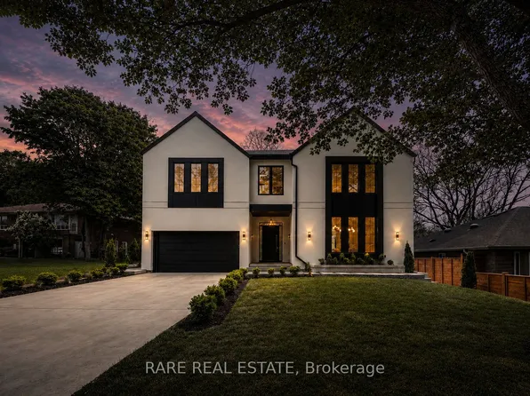 26 Hampshire Hts, Toronto, ON M9B 2K4