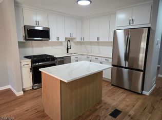 38 Fox Hill Ln, Hillsborough Twp., NJ 08844