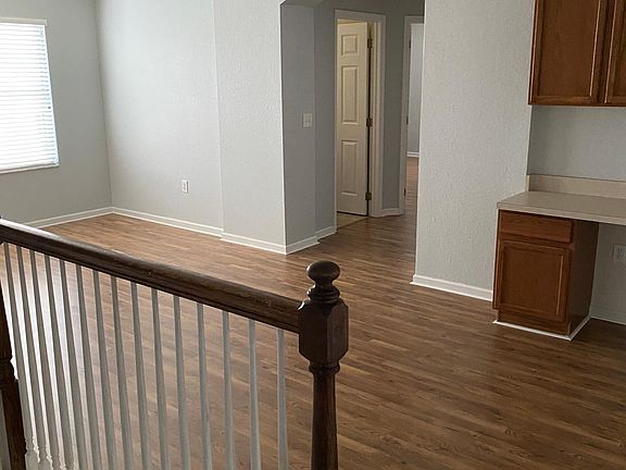 5th image of 3115 Wentworth Ln