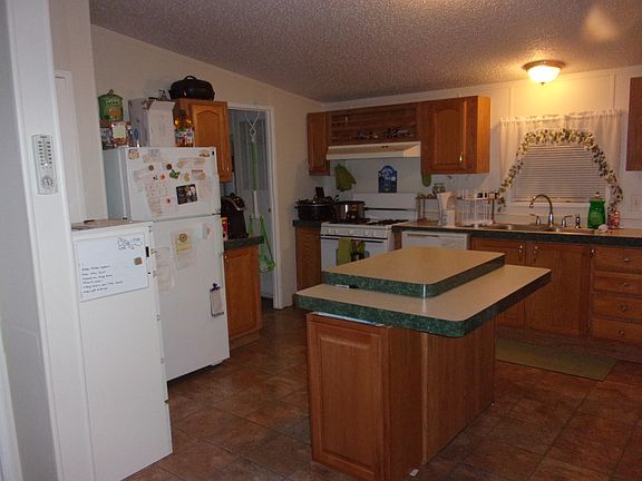 4th image of 41275 Old Michigan Ave Trlr 203